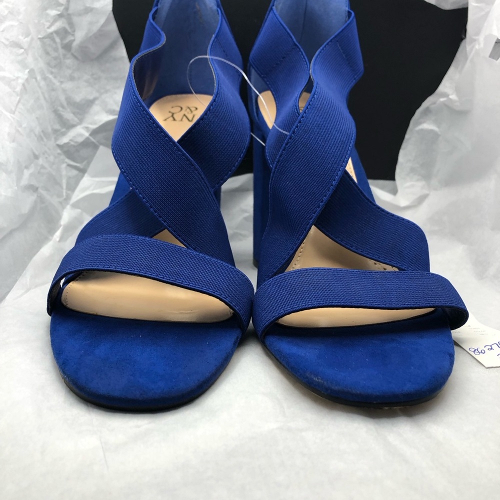 Elegant Blue Women's Strappy Block Heels by New York & Company size 9